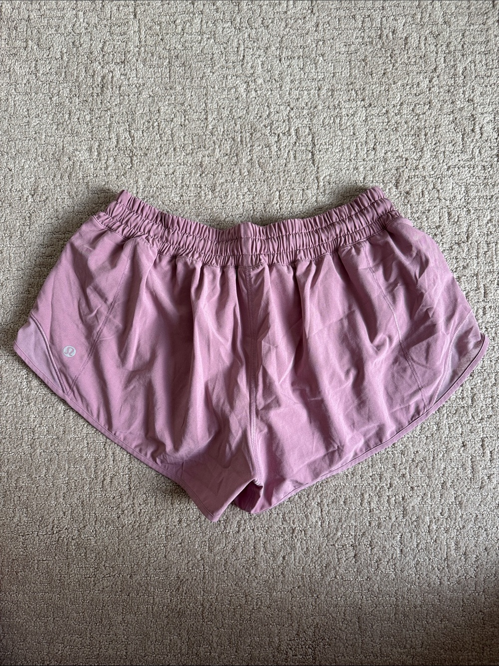 Lululemon Hotty Hot Lined Shorts 2.5" size 8